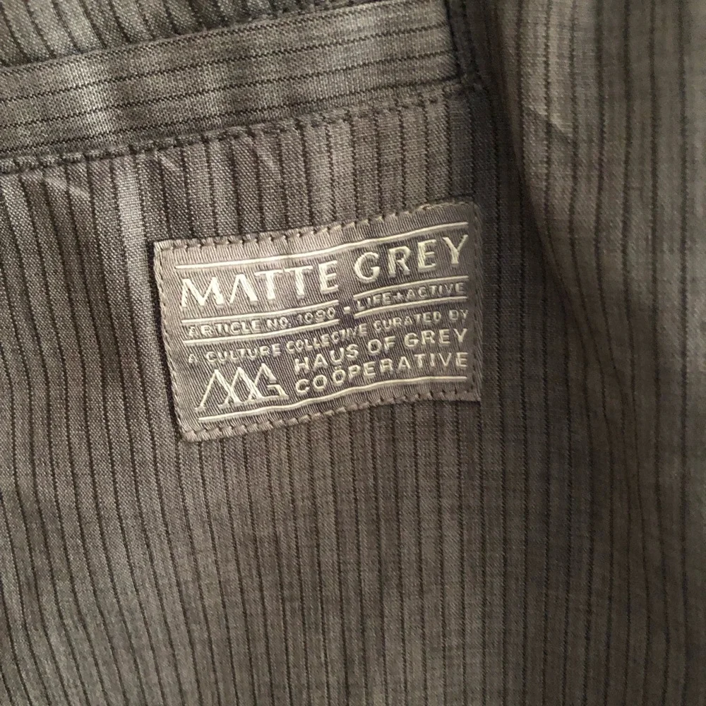 Haus of Grey Men’s Shorts